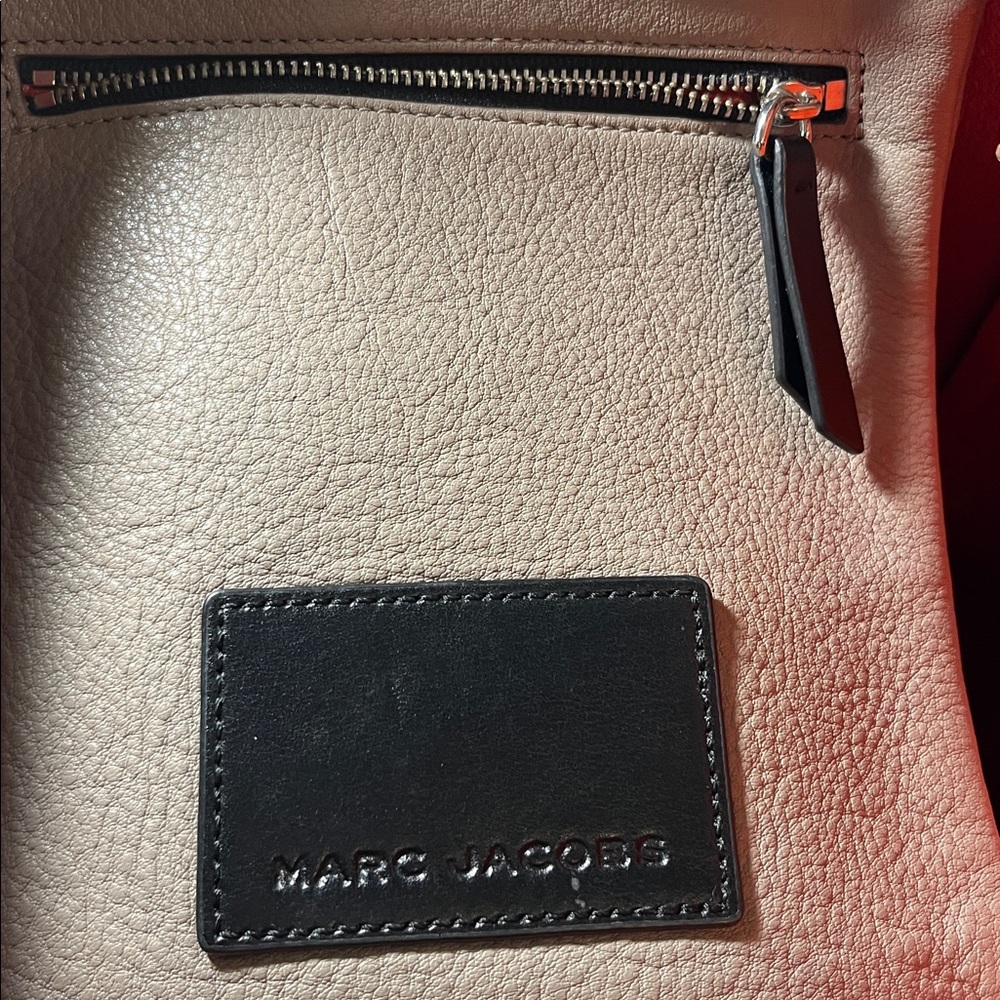 Marc Jacobs Taupe Tote Bag - Picture 10 of 14
